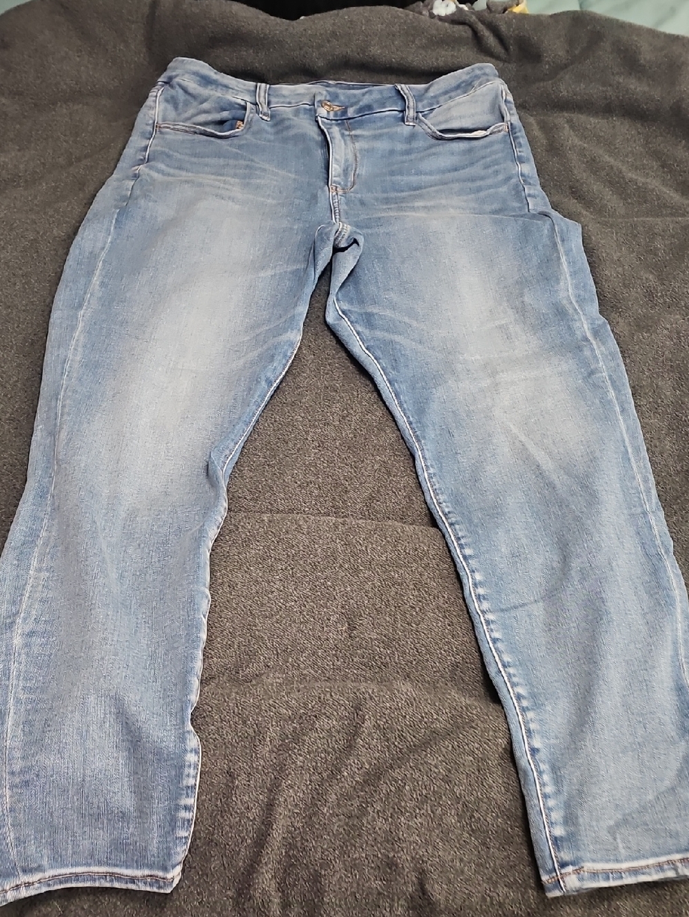 American Eagle Outfitters Light Blue Denim Jeans